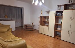 Apartament de vânzare, 3 camere în Astra