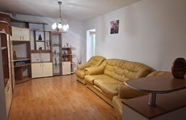 Apartament de vânzare, 3 camere în Astra