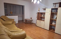Apartament de vânzare, 3 camere în Astra