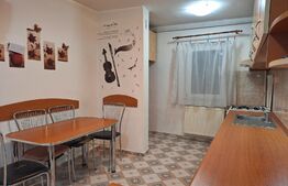Apartament de vânzare, 3 camere în Astra