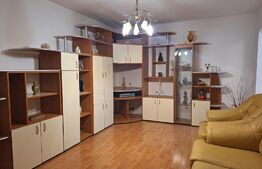 Apartament de vânzare, 3 camere în Astra