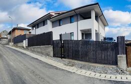 Casa tip duplex, la intrare in Chinteni, 133 mp utili, 270 mp teren
