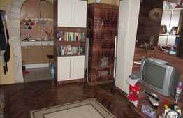 Garsoniera 28 mp,  terasa, boxa, gradina, zona Piata Cipariu!