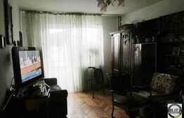 2 camere, 52 mp, decomandat, balcon, garaj, boxa, zona strazii Aleea Vidraru!