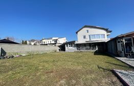 Casa individuala de vanzare, P + E + M, 475 mp, 1000 teren , posibilitate schimb, Chinteni 