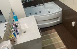 Apartament 2 camere,51 mp utili, parcare, zona Sub Cetate!!