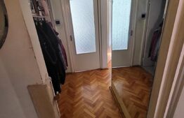 Apartament cu 3 camere cu balcon, etaj intermediar zona semicentrală 