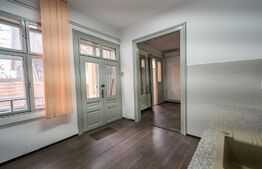 Casa 2 camere, 90 mp, garaj, beci, 210 mp de teren, zona centrala