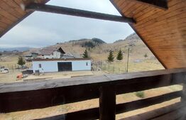 Casa din bârne 4 camere în vatra satului ȘIRNEA