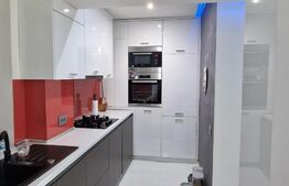 Apartament 2 camere, 57 mp cu terasa de 60 mp, etaj intermediar, Central