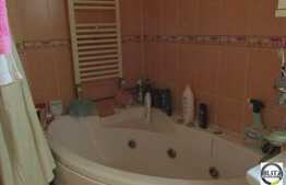 Apartament cu 4 camere, 64 mp, decomandat, balcon, zona strazii Mehedinti!