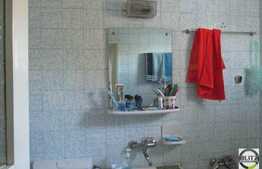 3 camere, 52 mp, decomandat, zona strazii Aleea Peana!