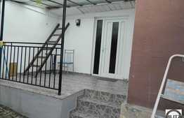 Apartament 1 camera, 42 mp, parcare, imobil de tip casa, zona UMF