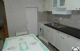 Apartament 1 camera, 42 mp, parcare, imobil de tip casa, zona UMF