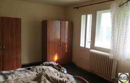 4 camere, decomandat, 80 mp utili, boxa la subsol, zona strazii Negoiu