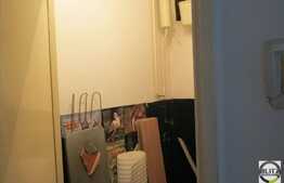 Apartament cu 4 camere, 76 mp, decomandat, zona strazii Clabucet!