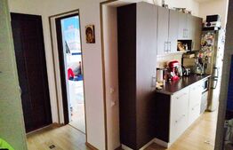 Apartament 4 camere, 83mp, 2 bai, 2 parcari, zona Eroilor