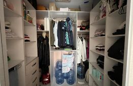 Apartament 3 camere, 63 mp, parcare, zona Vivo 