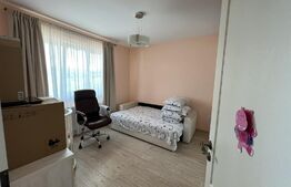 Apartament 3 camere, 63 mp, parcare, zona Vivo 