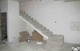 Apartament de vanzare, 111 mp, pe trei nivele, zona strazii Septimiu Albini!