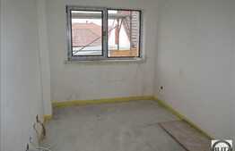 Apartament de vanzare, 111 mp, pe trei nivele, zona strazii Septimiu Albini!