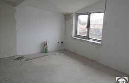 Apartament de vanzare, 111 mp, pe trei nivele, zona strazii Septimiu Albini!