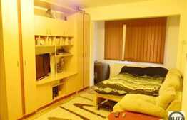 Apartament 3 camere, 54 mp, decomandat, loc de parcare si boxa la subsol!