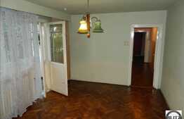 Apartament de vanzare cu 3 camere, zona Brancusi