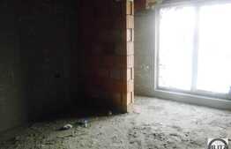 4 camere, 78 mp, semifinisat, 2 parcari, zona strazii Campului!