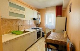 Apartament 2 camere 50mp, decomandat, parcare, zona Florilor 