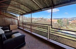 Apartament de 3 camere , 89 mp, în zona Alverna