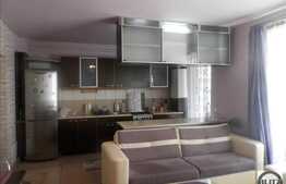 Vanzare 2 camere, 54 mp, etaj intermediar, zona Eroilor! Parcare inclusa!