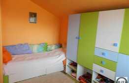 Apartament pe doua niveluri, 4 camere, 121 mp! Zona Teilor! Optional garaj!