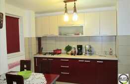 Apartament 2 camere, 54 mp, decomandat, etaj intermediar, loc de parcare!