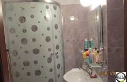 Apartament 2 camere, 44 mp, decomandat, etaj intermediar, loc de parcare!