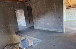 Casa de vanzare, 4 camere, 160 mp utili, 800 mp teren, zona Luna 