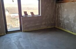 Casa de vanzare, 4 camere, 160 mp utili, 800 mp teren, zona Luna 