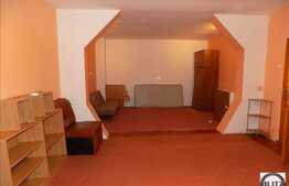 2 camere, 75 mp, imobil tip casa/vila, zona strazii Decebal