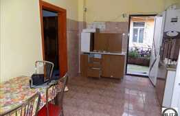 2 camere, 75 mp, imobil tip casa/vila, zona strazii Decebal