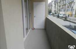 Vanzare 1 camera, 39 mp, balcon, zona strazii Florilor! Parcare cu CF! Mobilat!