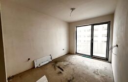 Apartament 2 camere, etaj intermediar, balcon, parcare, zona centrala