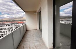 Apartament 2 camere, etaj intermediar, balcon, parcare, zona centrala