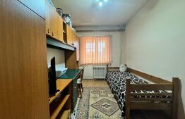 Apartament 3 camere decomandate, 64 mp, balcon, zona Aurel Vlaicu