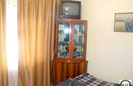 3 camere de vanzare 64 mp utili , are boxa la subsolul imobilului!