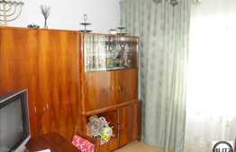 3 camere de vanzare 64 mp utili , are boxa la subsolul imobilului!