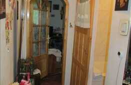 3 camere, 40 mp, boxa, zona strazii Alverna!