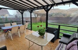 Casa individuala, 4 camere, garaj, terasa, 550 mp de teren, Luna de Sus