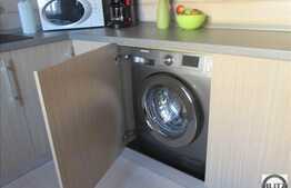 3 camere, 68 mp, 2 balcoane, loc de parcare si boxa, zona Profi