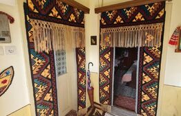 Casa individuala cu 2 camere, pivnita si anexe, 1000 mp de teren, Gilau