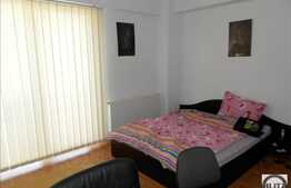 1 camera, 43 mp utili, etaj intermediar, imobil nou, zona centrala!